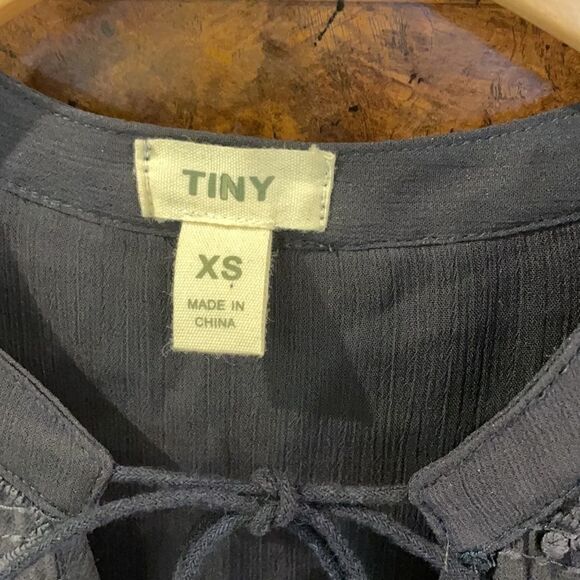 Anthropologie Tiny black long sleeve top with lace overlay - Picture 5 of 11